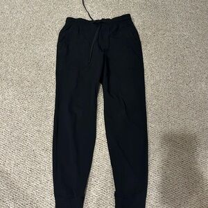 Men’s lululemon abc jogger medium, black vent light material